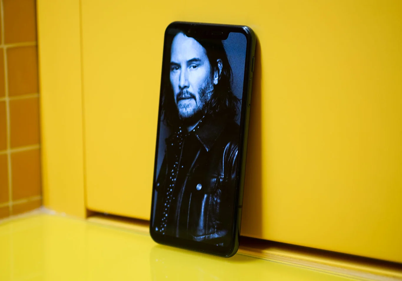 LG G8s Thing